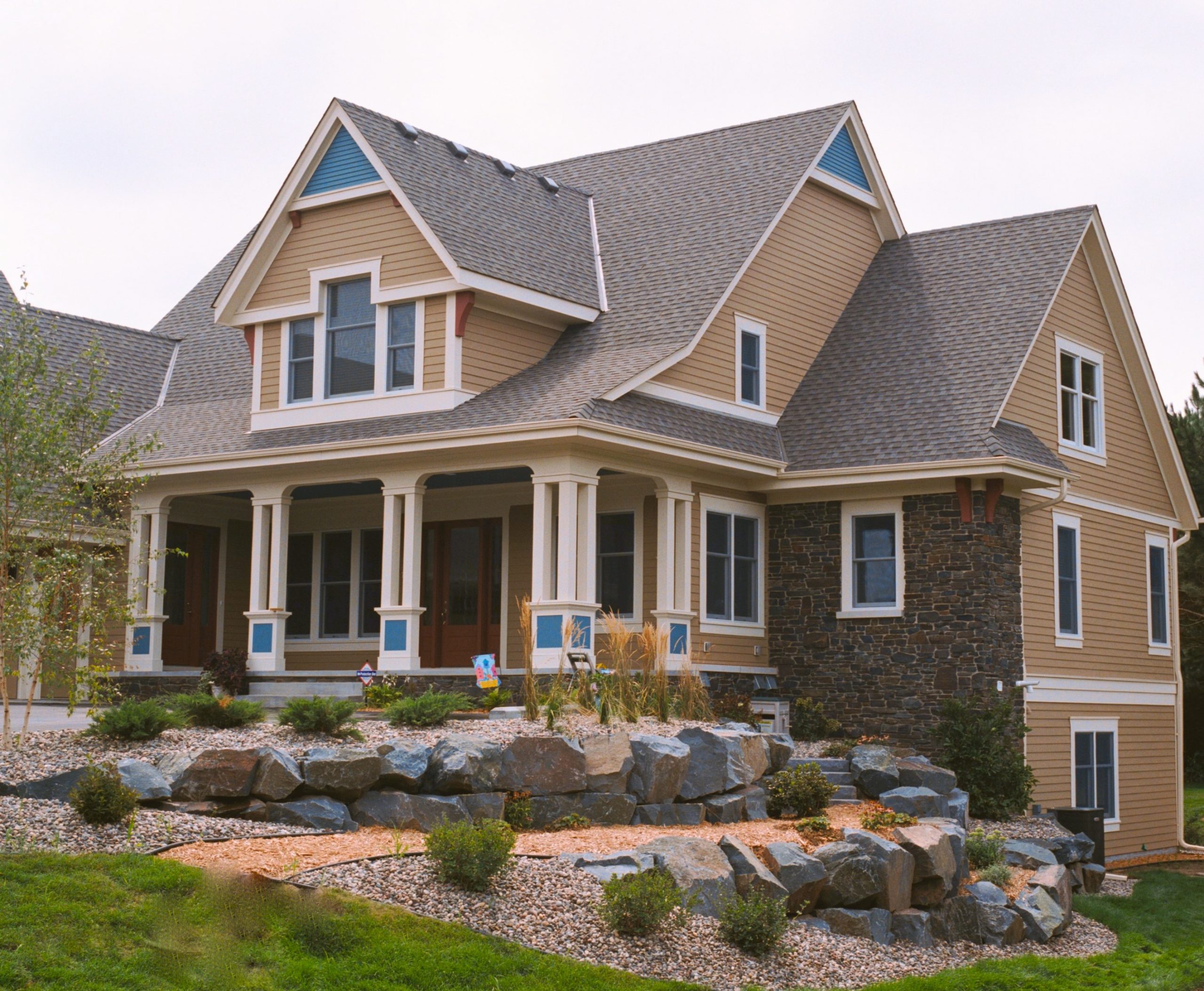 STRENGTH & GRACE STRENGTH & GRACE