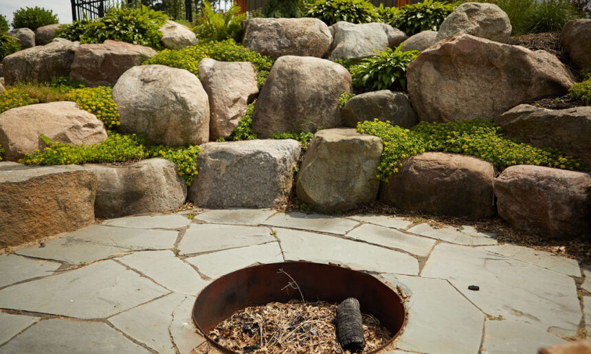 Natural Stone Firepits with Boulders Minnesota Natural Stone Firepits with Boulders Minnesota
