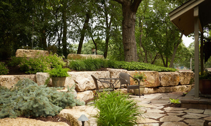 Boulder retaining wall Cottage Grove Boulder retaining wall Cottage Grove